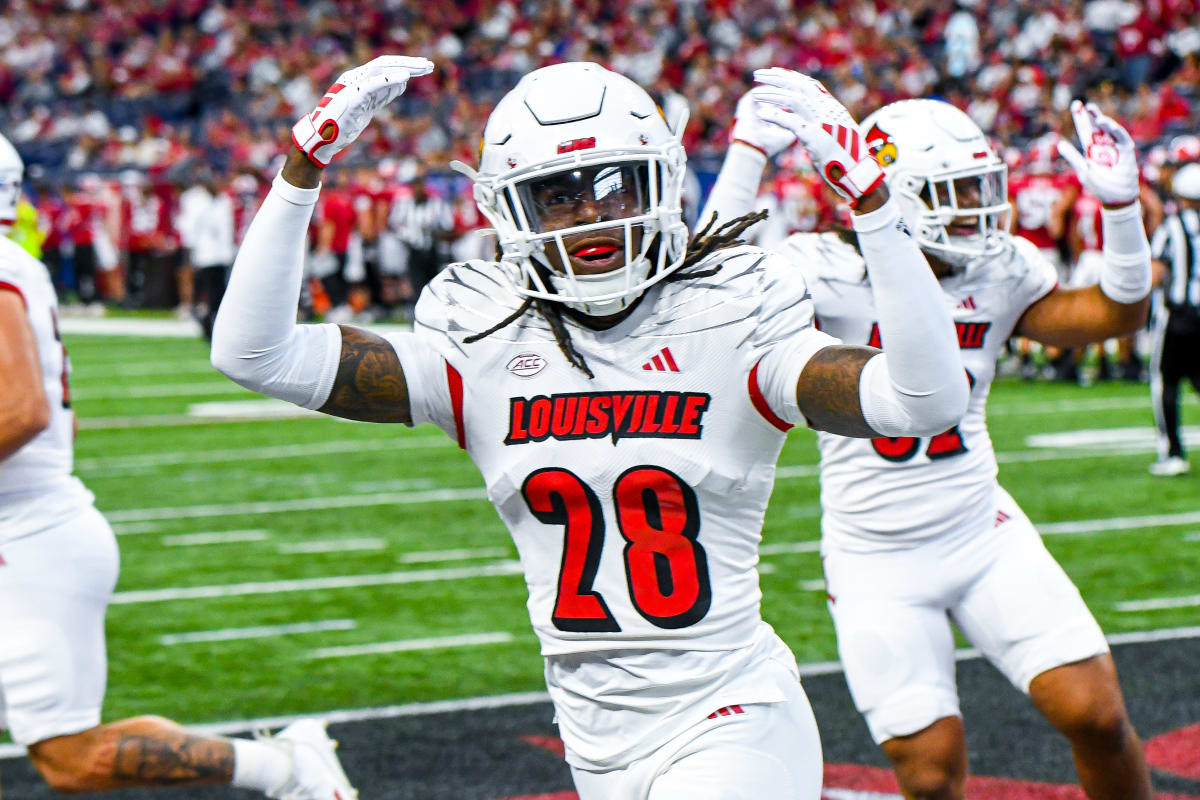 Louisville Football Team Aims To Secure ACC Championship Berth With 7-1 ...