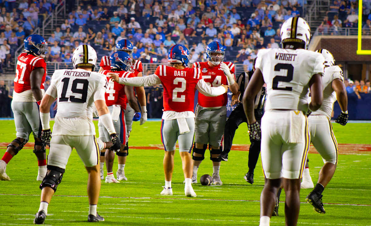 Ole Miss QB Named To Davey O’Brien Class Of 2023 - BVM Sports