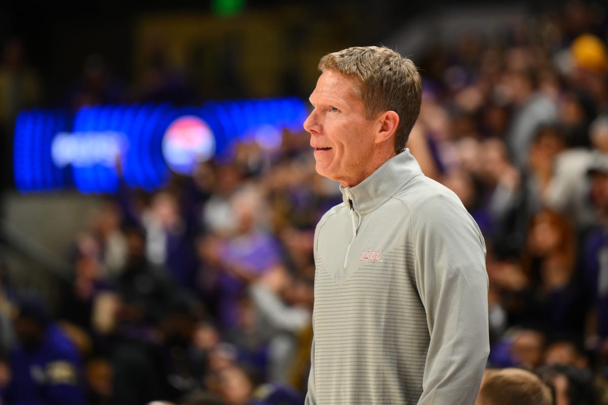 Gonzaga Bulldogs Drops To No. 10 In AP Top 25 Poll After Road Loss ...