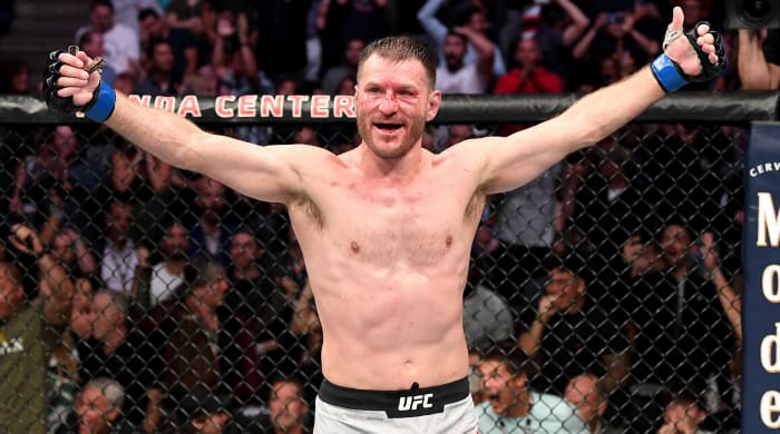 UFC 241: Stipe Miocic Knocks Out Daniel Cormier To Regain UFC Title ...