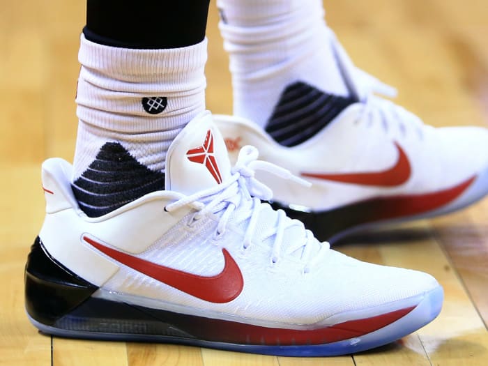 NBA Sneakers Roundup: Curry birthday, fluorescent PG1 - Sports Illustrated