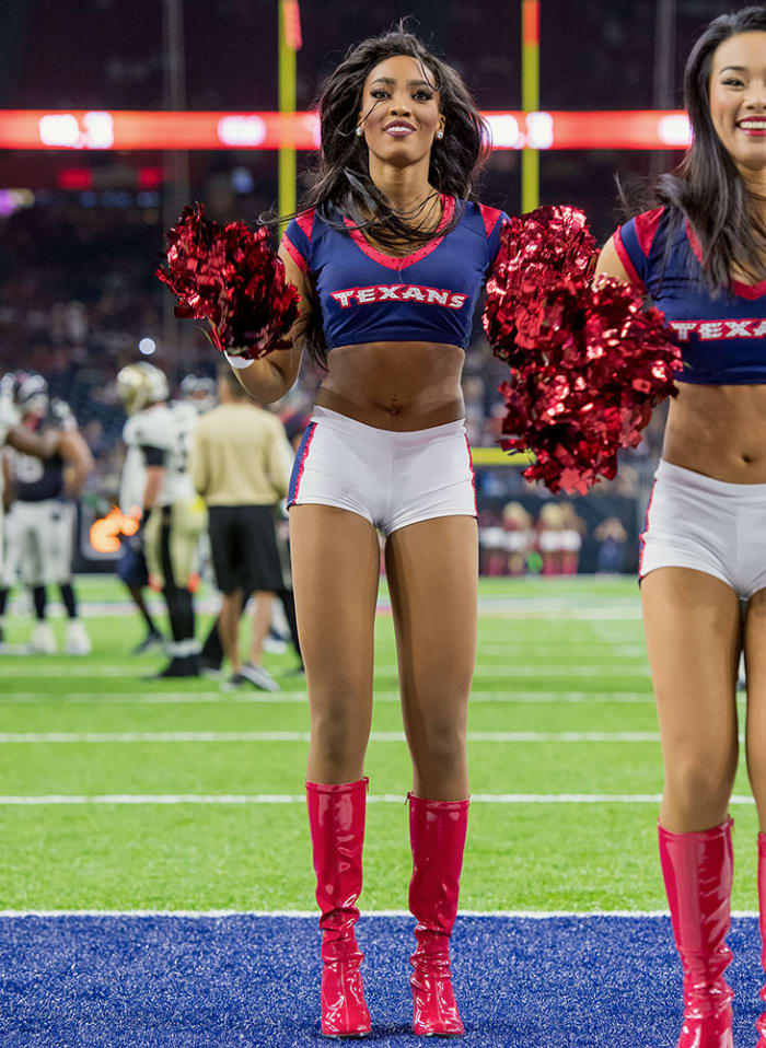 Cheerleader Of The Week Lesha Sports Illustrated