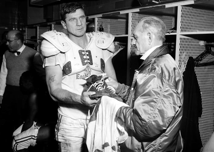 SI Vault: Eagles Star Chuck Bednarik Was The NFL's Last Great Two-way ...