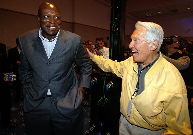 130618103549-bruce-smith-retired-2009-marv-levy-82759826-single-image-cut.jpg