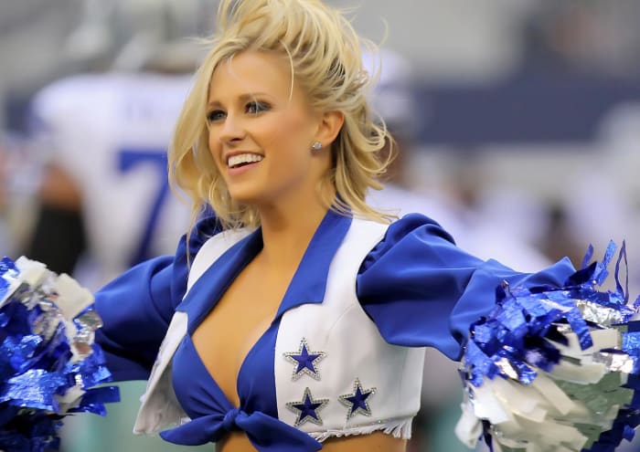 Cheerleader of the Week: Holly - Sports Illustrated