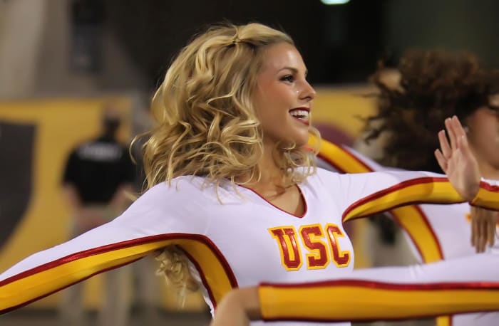 Cheerleader Of The Week: Lauren - Sports Illustrated