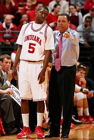 Houston's Kelvin Sampson working to rebuild his college ...