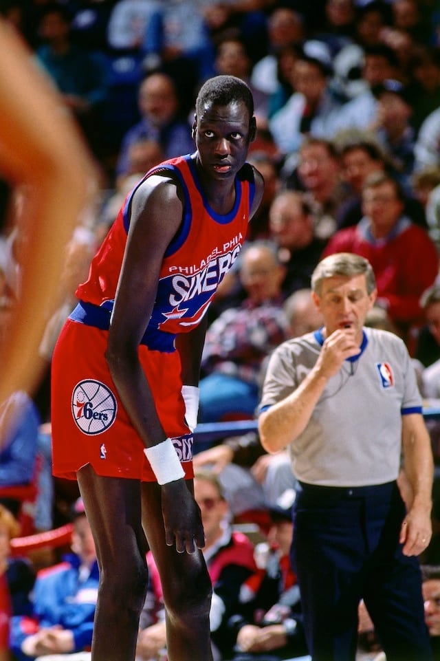 #tbt: Manute Bol was very, very tall - Sports Illustrated