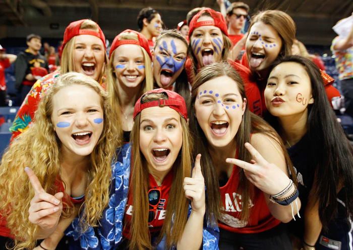 Hot Clicks: College Superfans of the Week - Sports Illustrated