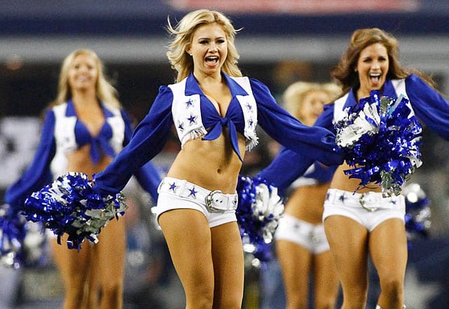 NFL Cheerleaders: Week 17 - Sports Illustrated