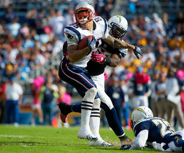 Get To Know: Aaron Hernandez - Sports Illustrated