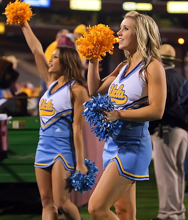 Cheerleader of the Week - Sports Illustrated