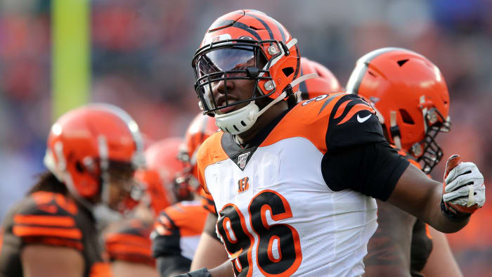 Carlos Dunlap Trade: Seahawks Acquire Bengals Defensive End - Sports ...