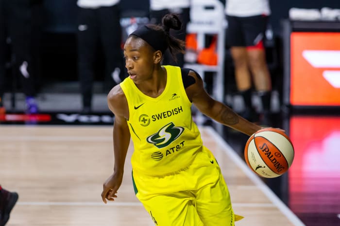 Jewell Loyd WNBA career, Kobe Bryant relationship, dyslexia diagnosis ...