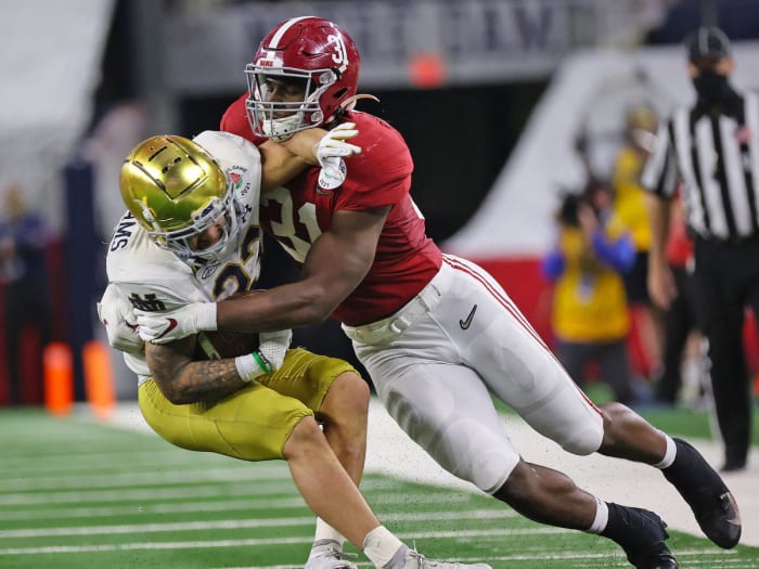 Alabama's Will Anderson Jr. takes on Irishman Kyren Williams