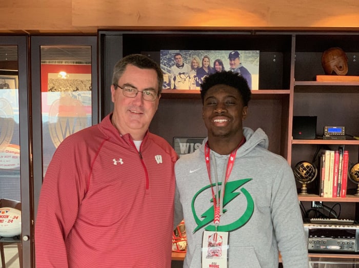 2021 Wisconsin Target Rod Moore Jr Commits To Michigan Sports Illustrated Wisconsin Badgers 0437