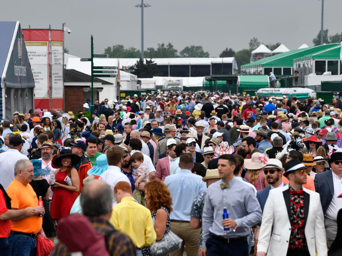 Kentucky Derby takes gamble by allowing fans for 2020 race Sports