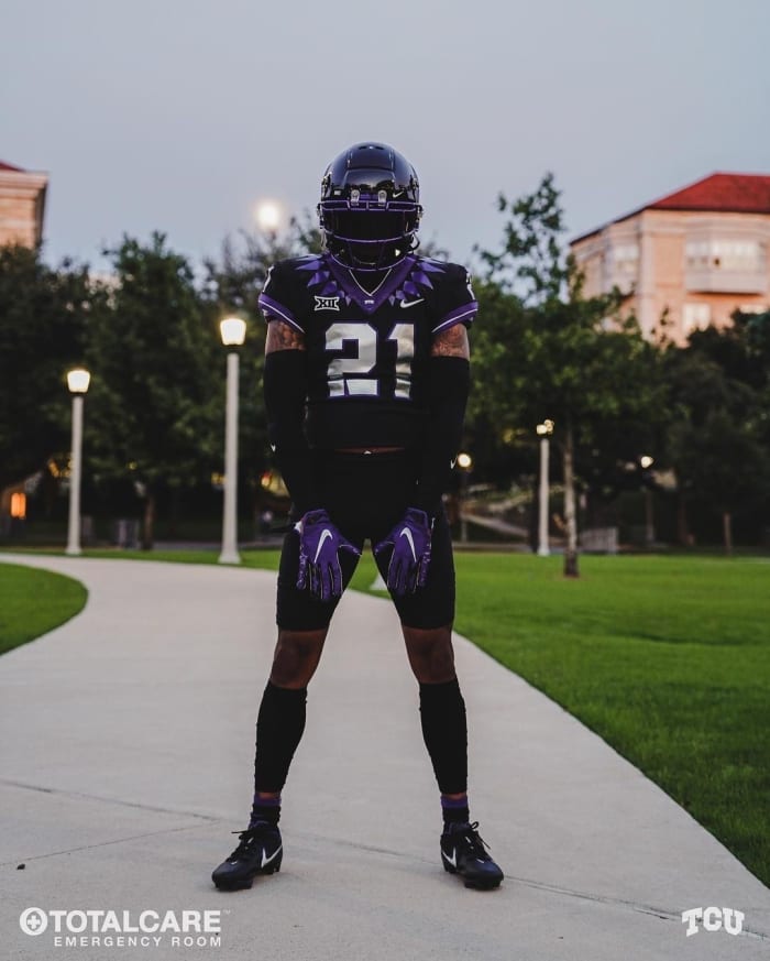 Tcu Football Vs Kansas Uniform Reveal And Kickoff Time Sports Illustrated Tcu Killer Frogs 0349