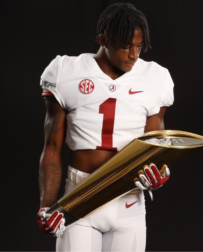 Former Florida Commit Wide Receiver Isaiah Bond Flips to Alabama