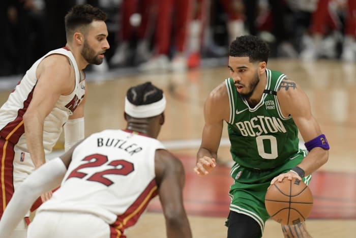 Lakers: Jayson Tatum Makes Powerful Tribute to Kobe in Sunday's Game ...