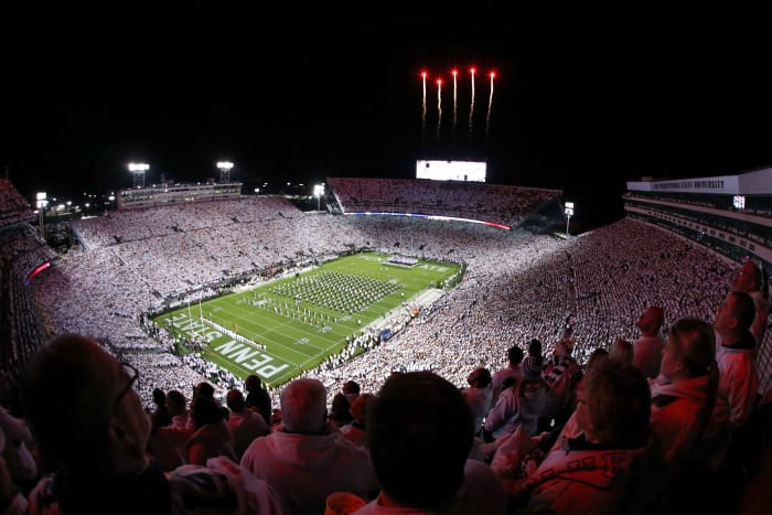 How Did the Penn State White Out Begin and Why do Penn State Fans Wear ...