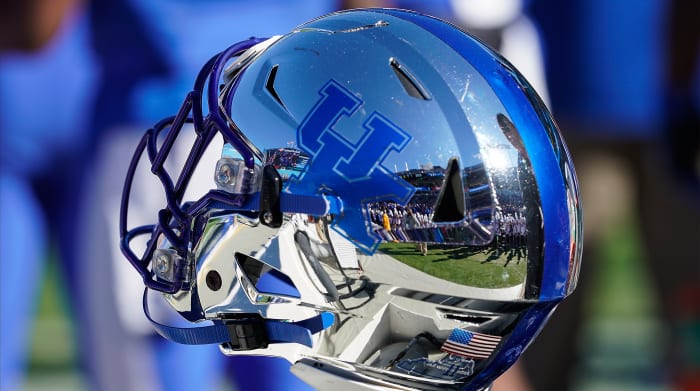 Kentucky governor signs executive order for college athlete ...