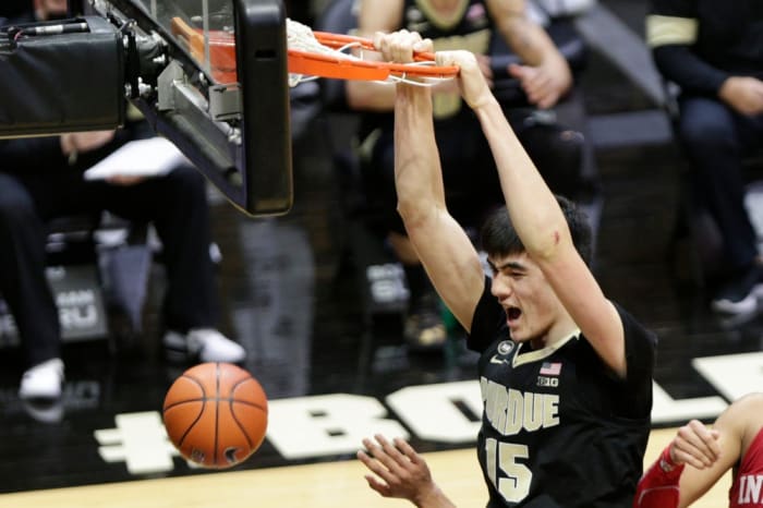 Purdue Center Zach Edey Named to Kareem-Abdul-Jabbar Award Watch List ...