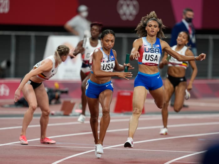 allyson-felix-relay