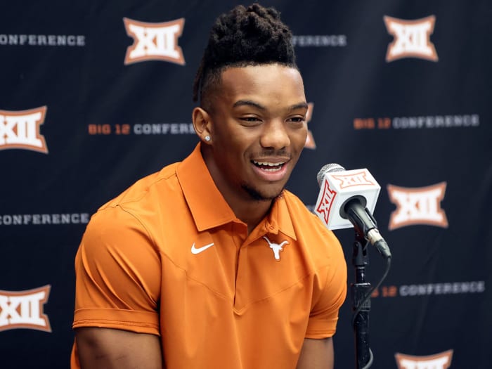 Bijan Robinson: Can Dynamic RB Bring Texas Football Back? - Sports ...