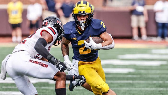 Michigan's Blake Corum, Michigan State's Kenneth Walker III And The ...