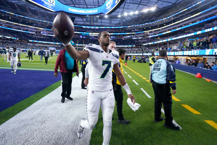 Seattle Seahawks quarterback Geno Smith heads off the field following an NFL football game against the Los Angeles Rams Sunday, Dec. 4, 2022, in Inglewood, Calif. The Seahawks won 27-23.