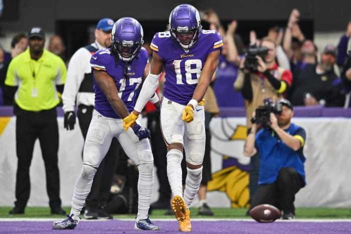 Los receptores de los Vikings, Justin Jefferson y KJ Osborn, se combinaron para 22 recepciones y 280 yardas y dos touchdowns contra los Colts.