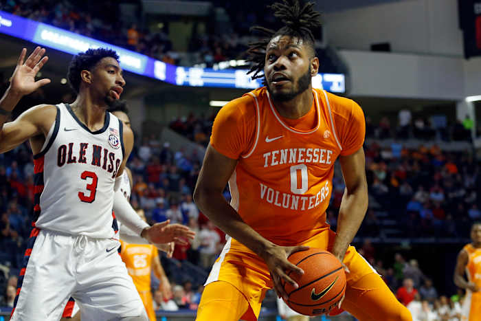 Jonas Aidoo Could Help Tennessee Basketball - Sports Illustrated ...