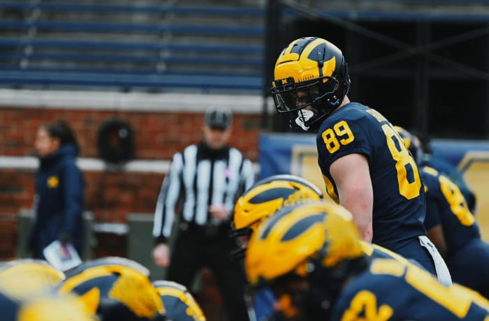 Michigan football tight ends Loveland, Barner on John Mackey Award ...