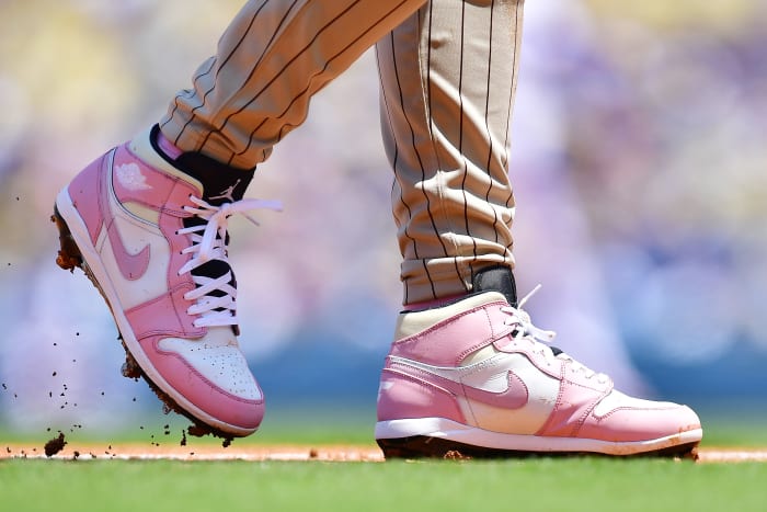 cr7 pink cleats