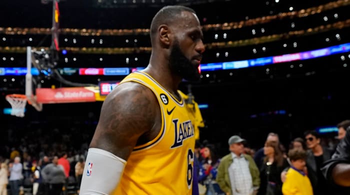 Lebrons Retirement Leverage Leaves Lakers In A Tricky Position