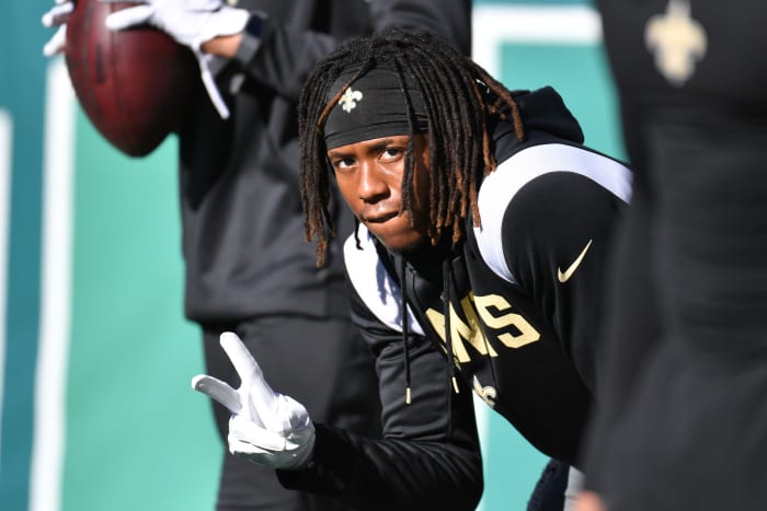 Rashid Shaheed flashes the peace hand sign to cameras before game  once morest the Philadelphia Eagles.