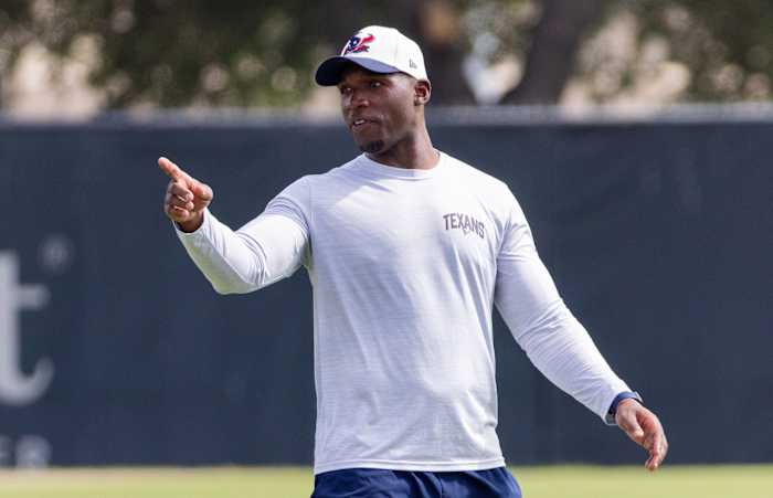 'Rat Poison!' Houston Texans Coach DeMeco Ryans 'Not Caught Up' In ...