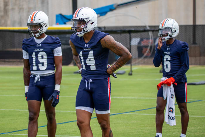 Jyaire Shorter, Ja'Varrius Johnson and Omari Kelly at Auburn football practice - Eric Starling/Auburn Daily