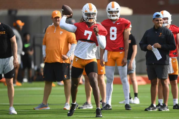 Tennessee Football Comes In Outside Of Top-10 In CBS Preseason Rankings ...