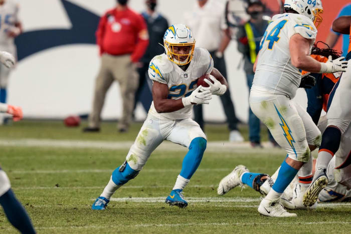 Former Chargers Running Back Announces Surprise Retirement - Sports ...