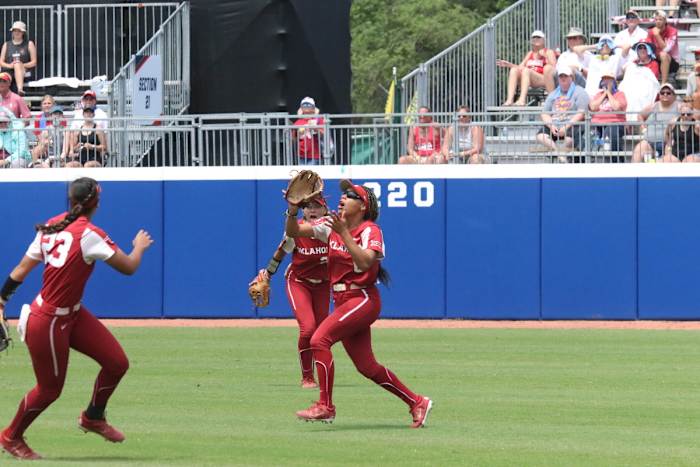 Wcws Photo Gallery Oklahoma 15 Ucla 0 Sports Illustrated Oklahoma