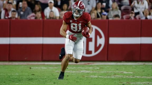 Alabama TE Cameron Latu