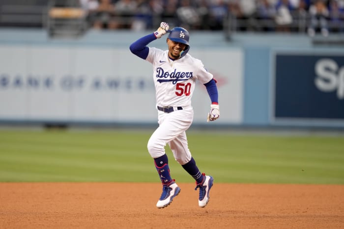 Dodgers: Watch Mookie Betts' Incredible Home Run Swing in Slow-Motion ...