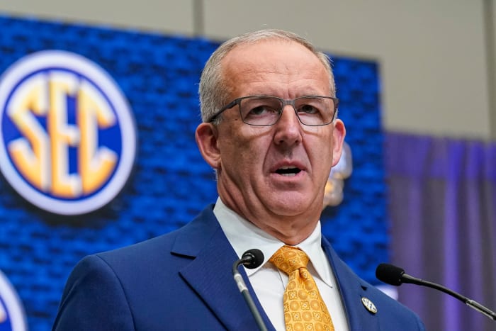 College Football Realignment SEC Commish Takes Shot At Big Ten 