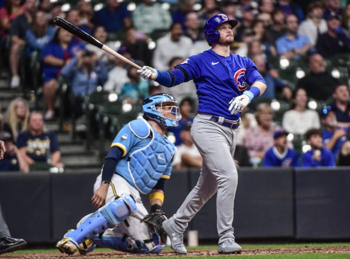 Outfielder Ian Happ Carries Chicago Cubs to Victory Against Milwaukee