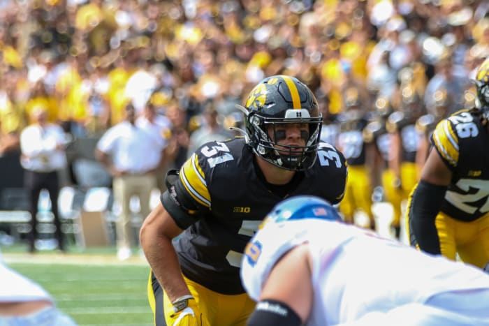 Jack Campbell Named B1g Defensive Player Of Week Sports Illustrated Iowa Hawkeyes News 6888