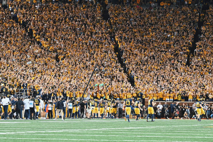 Once Again, Michigan Stadium Dominates College Football - Sports ...