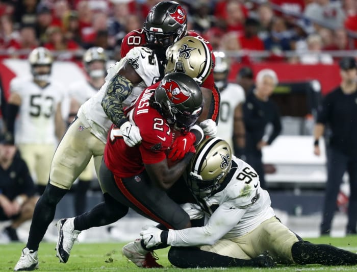 Saints Run Defense Vs. Buccaneers Rushing Attack - Sports Illustrated ...