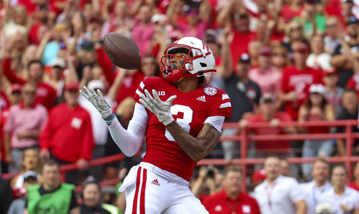 Dillon Gabriel TD run 2022 Nebraska vs Oklahoma football USATSI_19062394 cropped